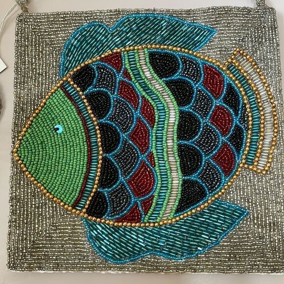 NEW WITH TAGS SUDAH BEADED CROSSBODY BAG WITH FISH DESIGN - Picture 6 of 7